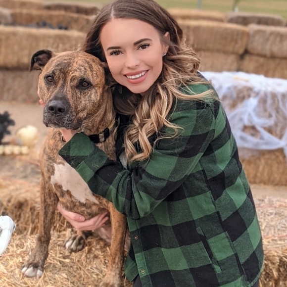 Meet your Posher, Taylor - Picture 1 of 1